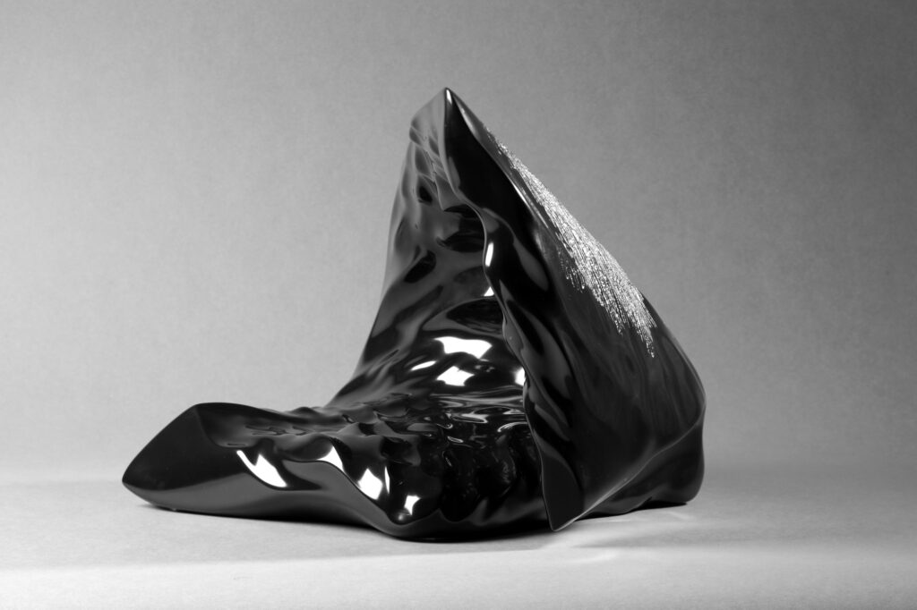 Twist, marmo Nero Belgio, anno 2006, 35x30x30
